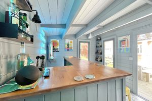 Photo 2- click for photo gallery